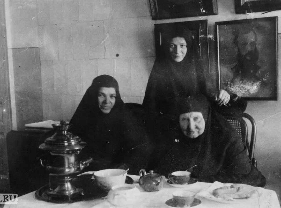 игуменья Магдалина, сёстры Скопинские